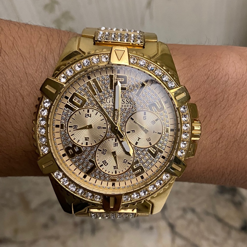 Men’s Guess Wristwatch